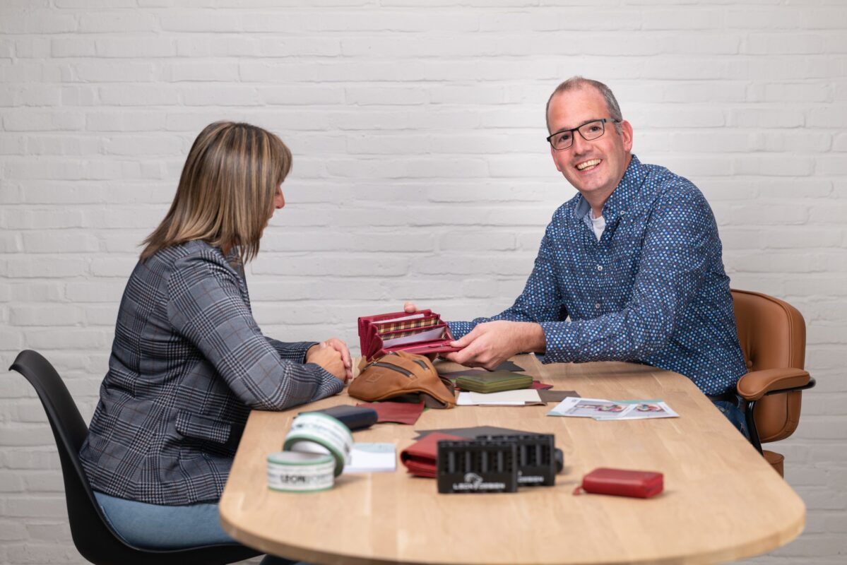 leon huver eigenaar webshop leondesign