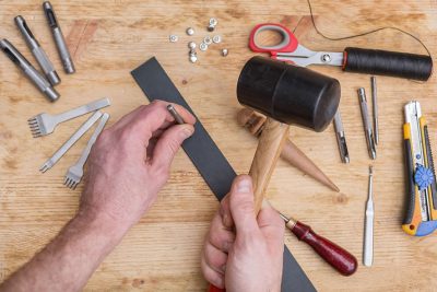 Benodigdheden voor het Inkorten van een Riem