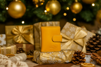 Close-up leerstructuur van portemonnee en pasjesmapje – LeonDesign