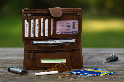 Robuuste tabak etui van vintage bruin leer van LeonDesign